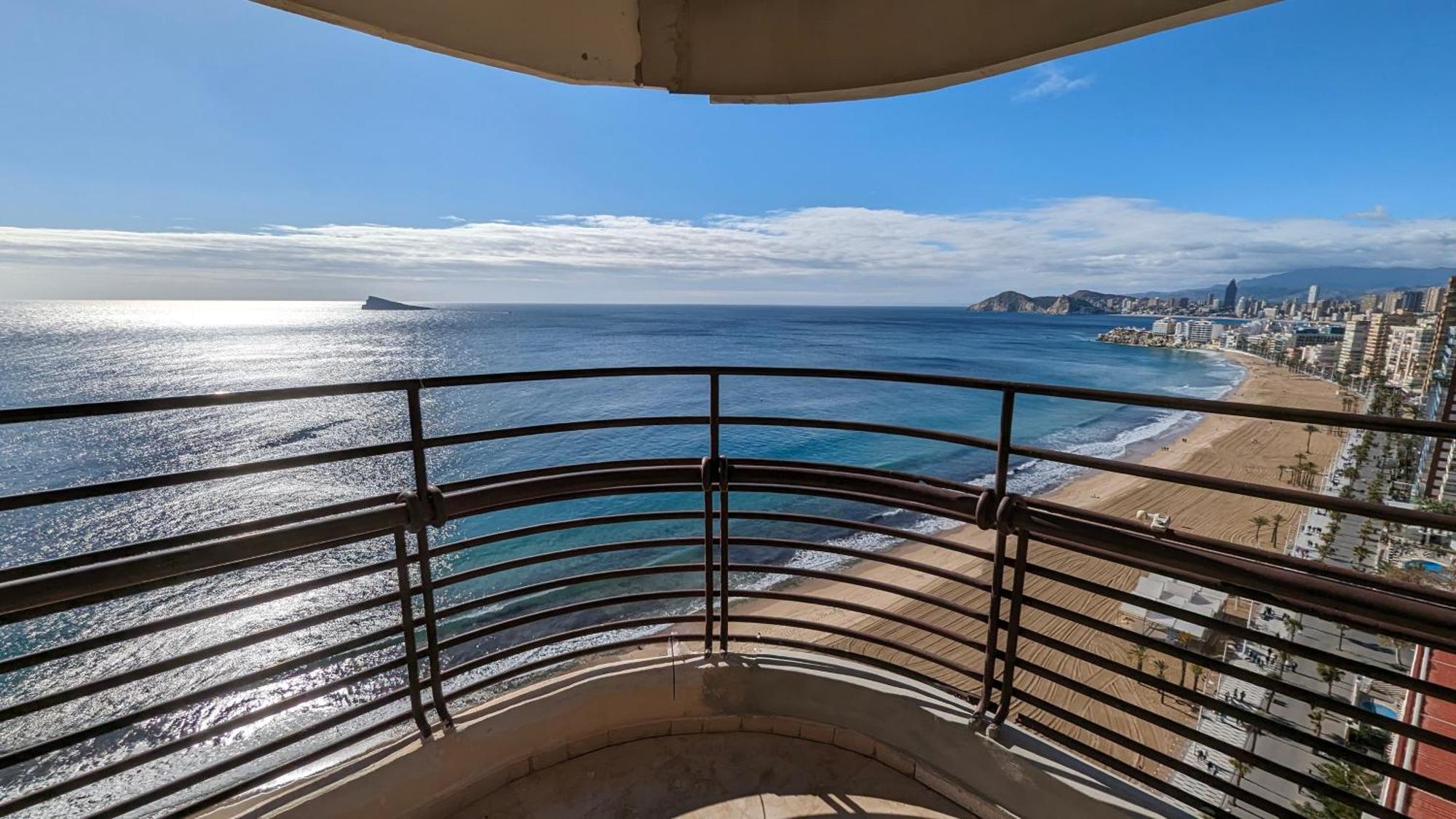 Las Arenas Sea Front Apartments Benidorm Eksteriør bilde