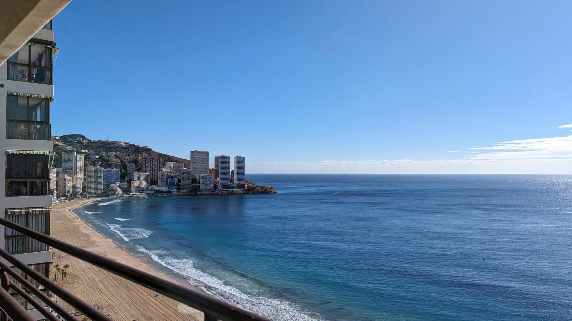 Las Arenas Sea Front Apartments Benidorm Eksteriør bilde