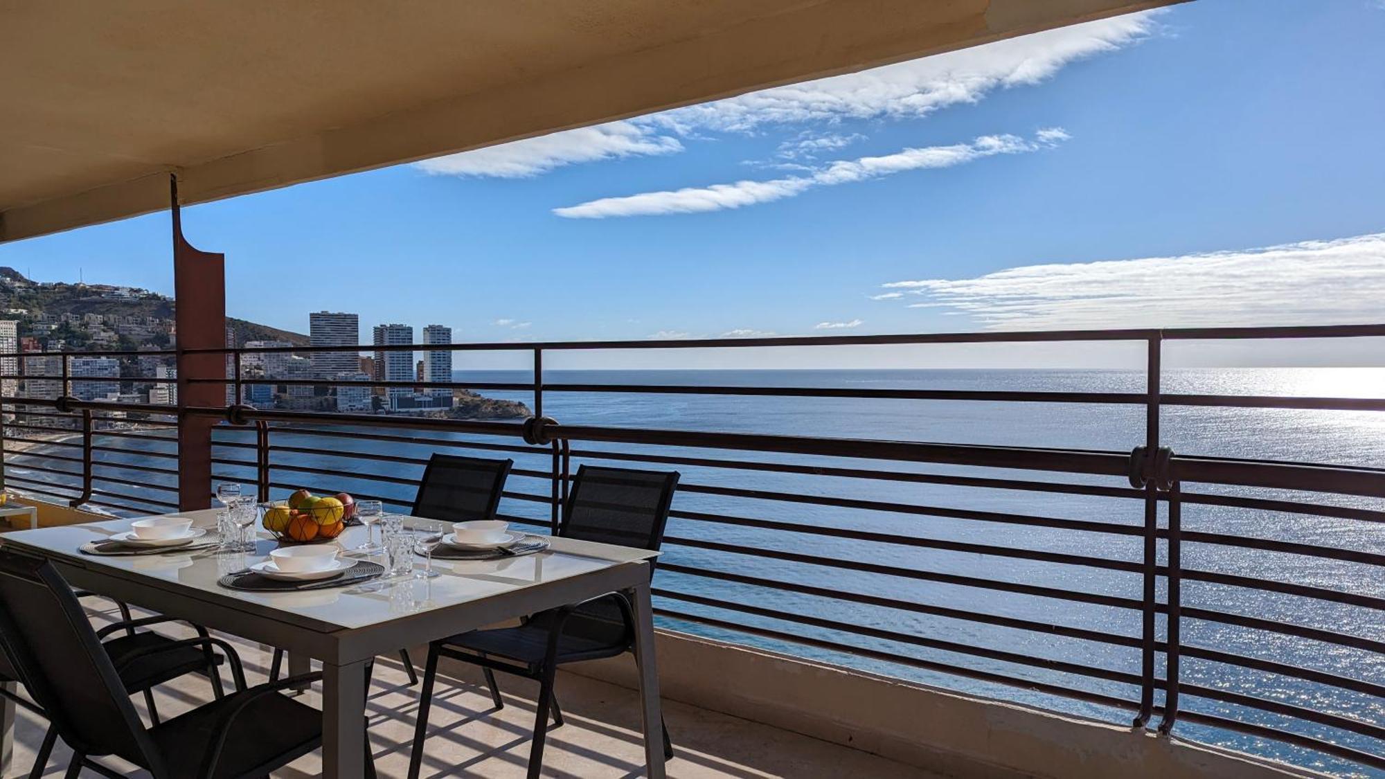 Las Arenas Sea Front Apartments Benidorm Eksteriør bilde