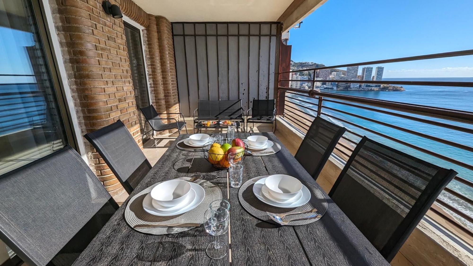 Las Arenas Sea Front Apartments Benidorm Eksteriør bilde