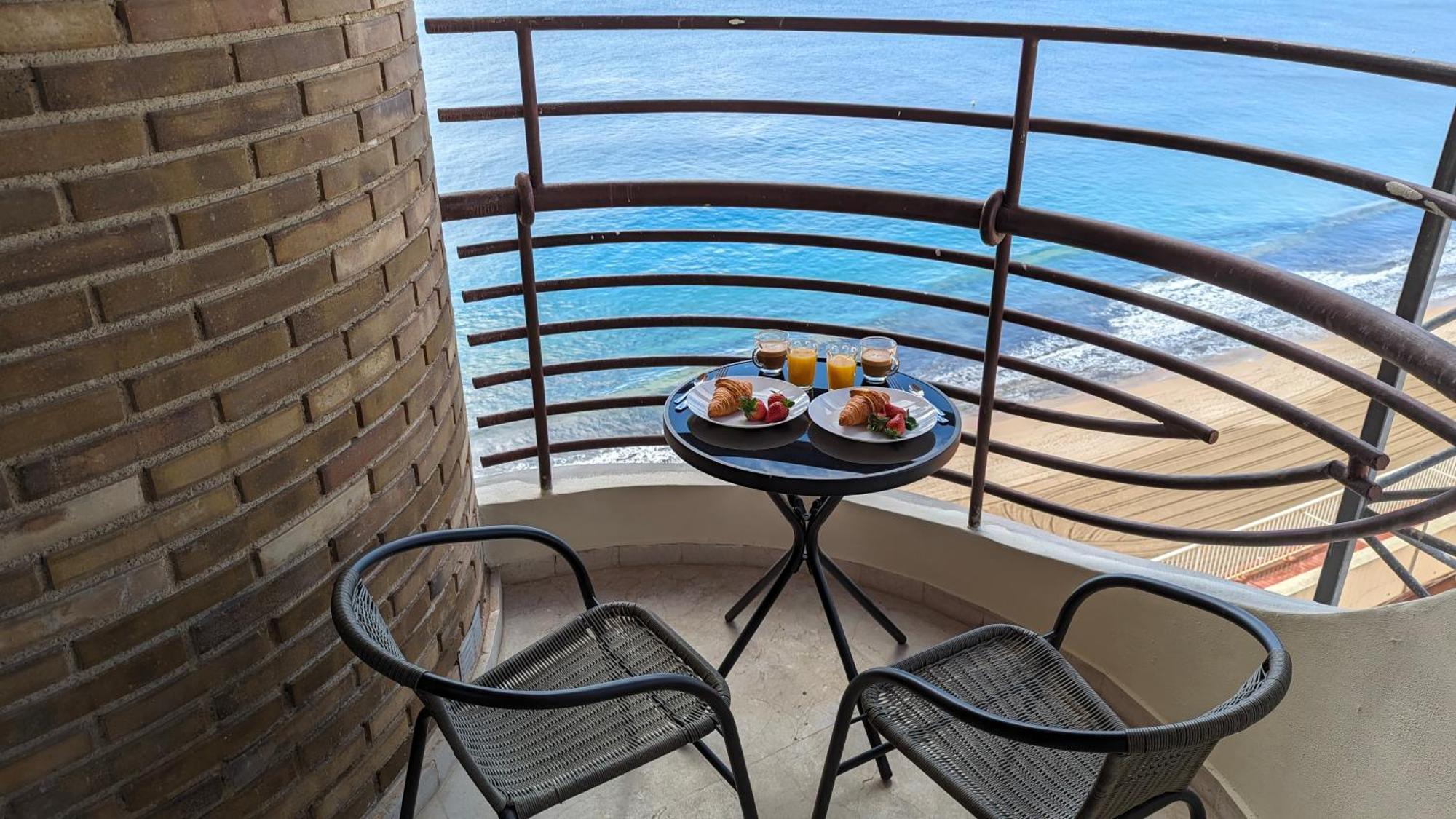 Las Arenas Sea Front Apartments Benidorm Eksteriør bilde